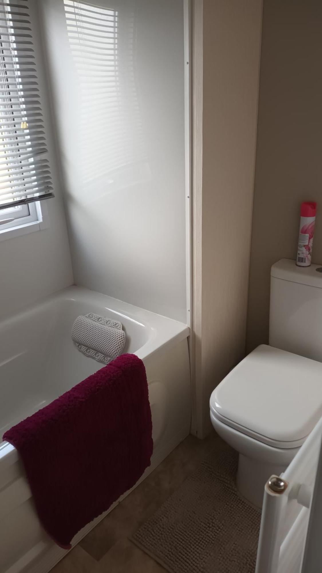 3 Bedroom Caravan St Osyth With Free Wifi And Parking Apartment *