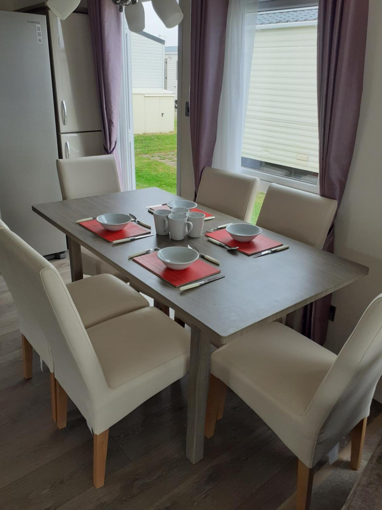 3 Bedroom Caravan St Osyth With Free Wifi And Parking Apartment Great Clacton